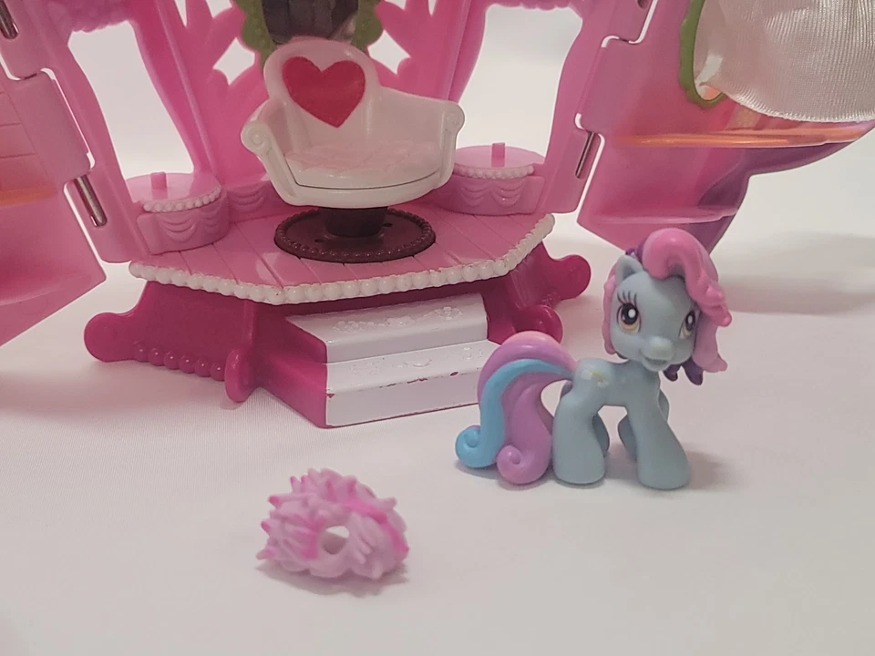 My Little Pony La Ti Da-Hair & Spa Playset With Pony And 2 Wigs  - Image 2 of 4