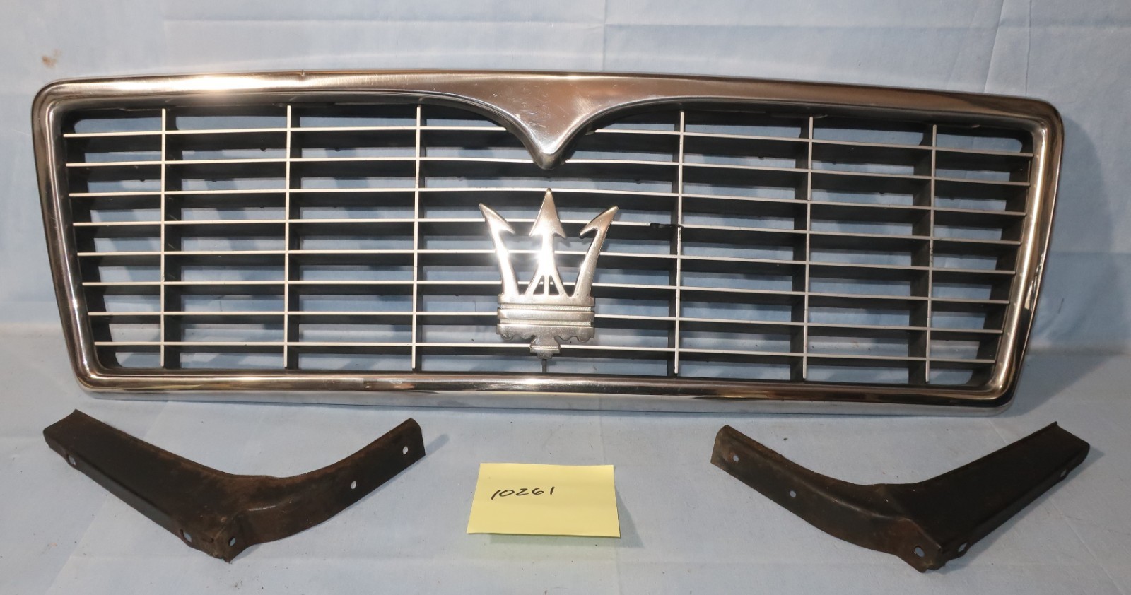 Maserati Biturbo Spyder Front Right Bumper grilles Set