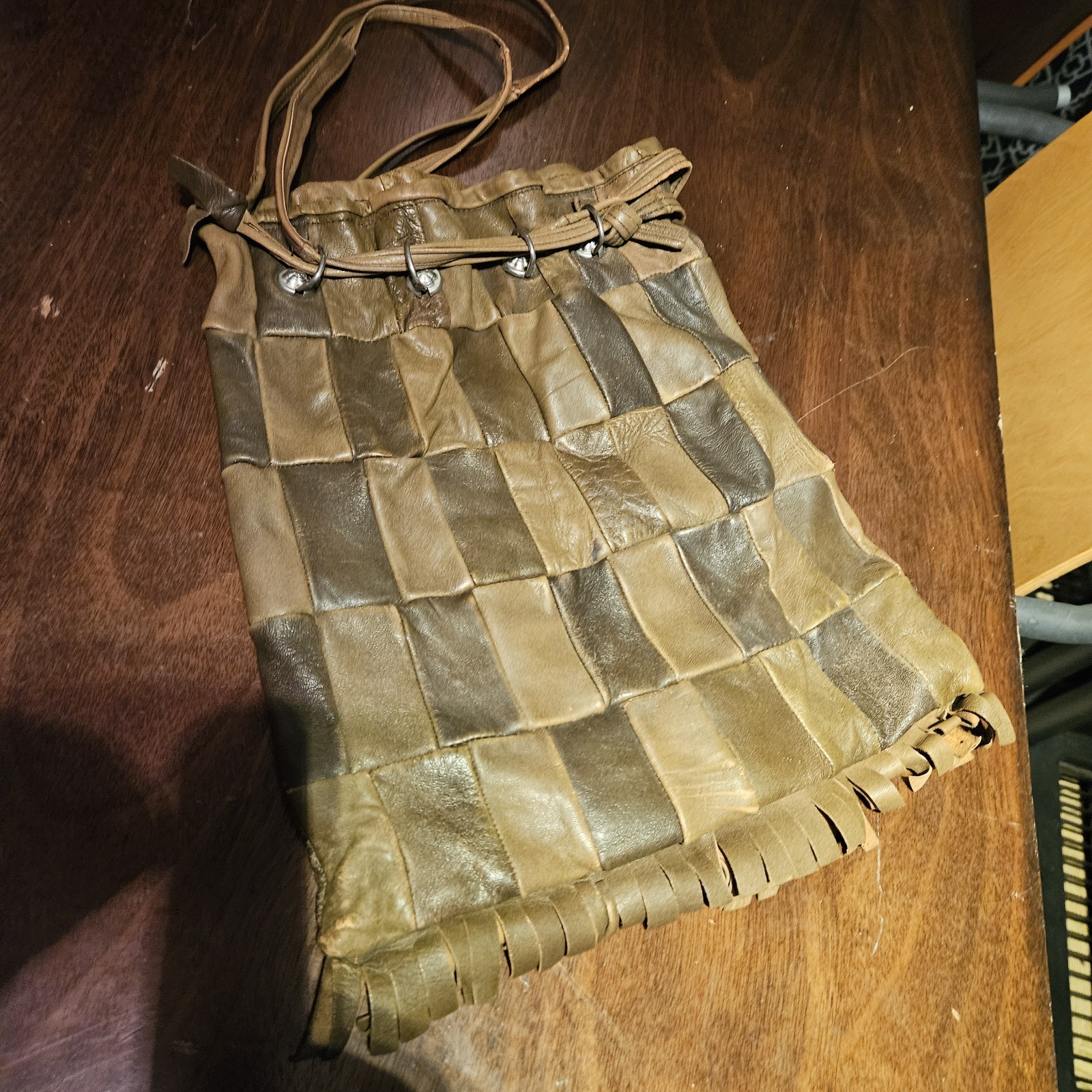 VINTAGE LEATHER PATCHWORK DRAWSTRING PURSE W/FRIN… - image 1