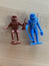 Vintage MPC Marx Astronaut Space Men Plastic Figures 1960's Orange And Blue 2"