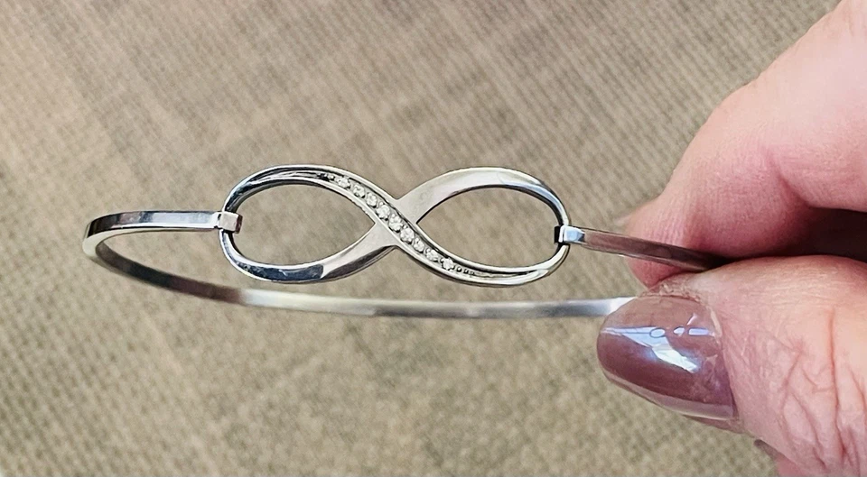 Brazalete Brazalete Cincel Símbolo Infinito Plata Pulida Acero Inoxidable con Circonitas Foto 3 de 4