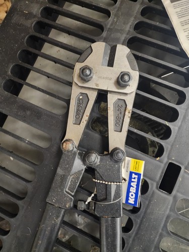 Kobalt 24 Inch Bolt Cutters 0464602 - Picture 2 of 2
