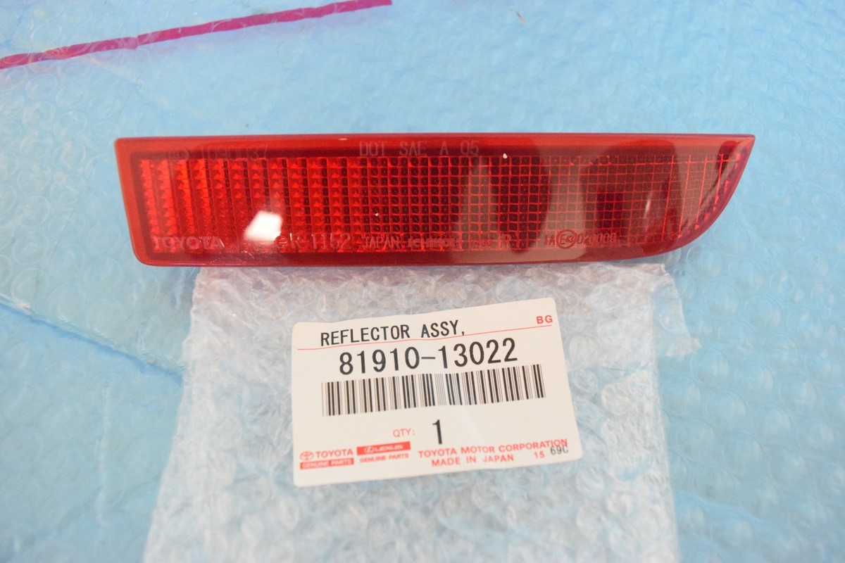 ひかり TOYOTA GENUINE OEM RIGHT REAR BUMPER AMBER REFLECTOR 81910-13022