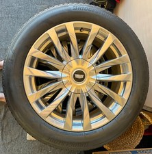 2022 Cadillac Escalade Tires and Wheels