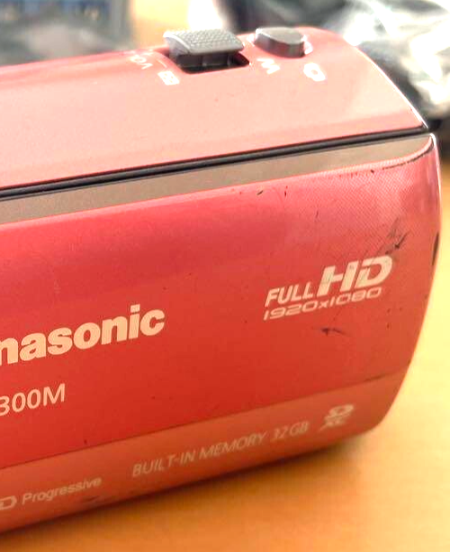 Panasonic HC-V300M Camcorder 32GB coral pink Tested