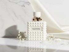 Valentino Donna Born in Roma Ivory Eau de Parfum Women 3.4 oz / 100 ml