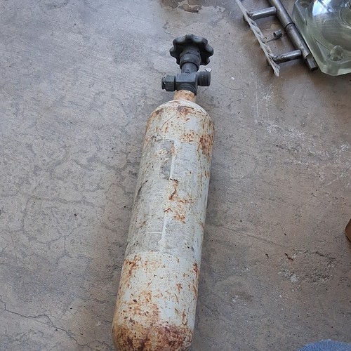 Oxygen Empty Fuel Cylinder CGAN32 with Valve Welding Gas Cylinder