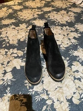 Sofft Women's Black Suede Wedge Booties Brand New size 8