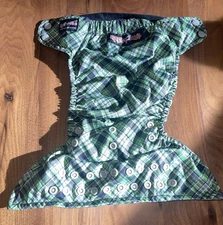 RARE ROCK A BUMS Reuseable Cloth Diaper Green Black HTF PRINT ✨