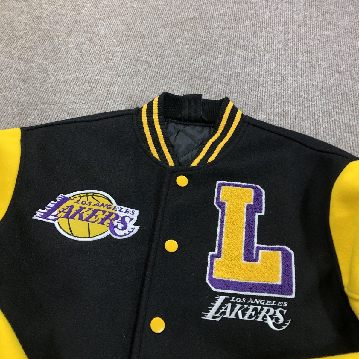 Los Angeles Lakers Jacket Mens Medium Yellow NBA Basketball Ultra