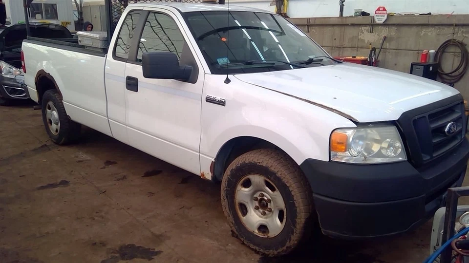 Driver Lower Control Arm Front Fits 04-08 FORD F150 PICKUP 6856714 - Image 3 of 4