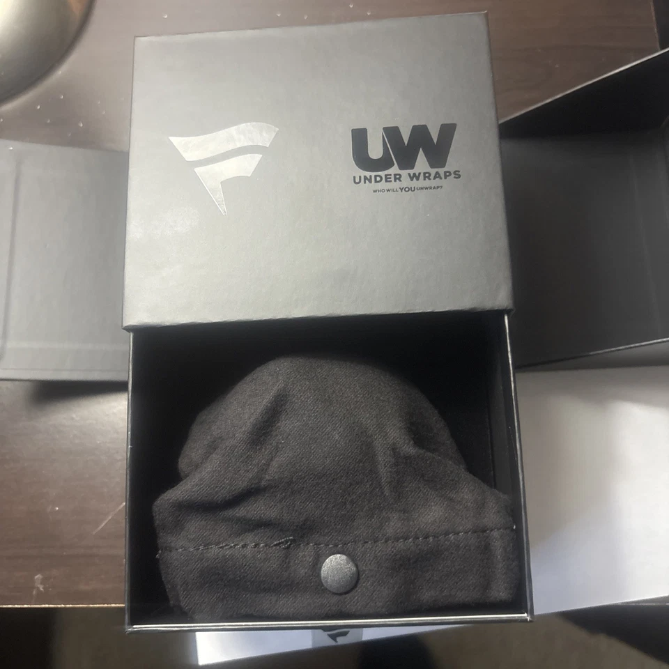 Béisbol 2025 Fanatics Under Wrap autógrafo Nolan Arenado Foto 3 de 4