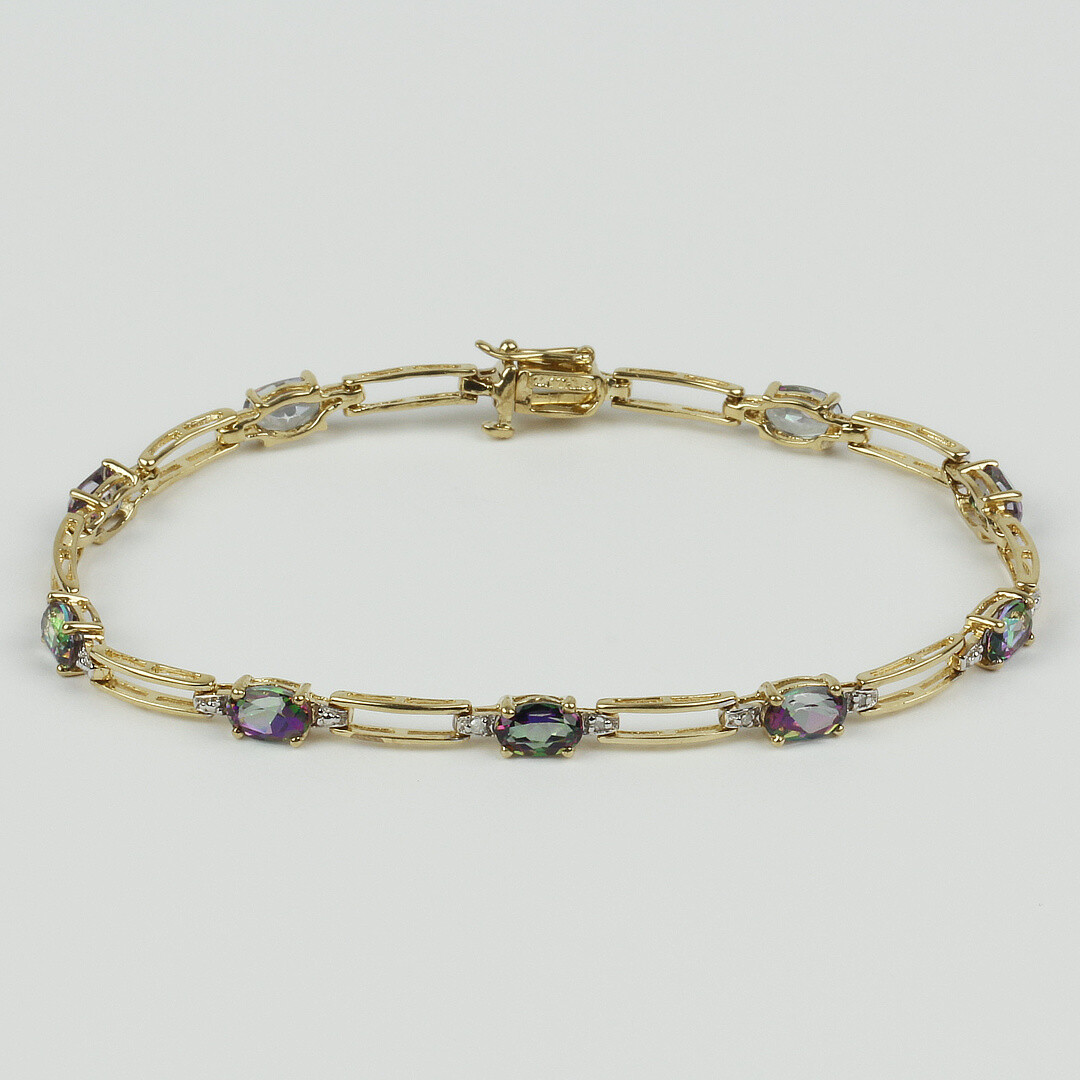 Men's 10k Yellow Gold Figaro Link Bracelet - 8 Inches, 1.52 Grams, Semi-Solid With Lobster Clasp
