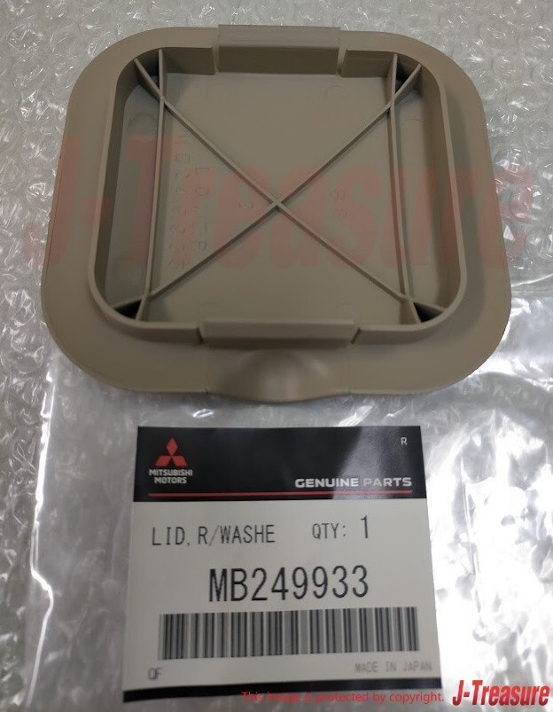 MITSUBISHI PAJERO MONTERO Genuine Window Washer Tank Filler Lid RR