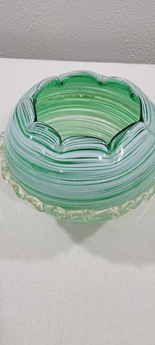 Vintage Venetian Glass Made in Italy Gilded Vase Green Swirl Gold Gild Ribboned - Picture 2 of 6