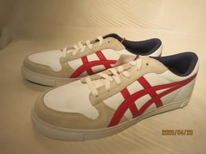 onitsuka tiger white and red