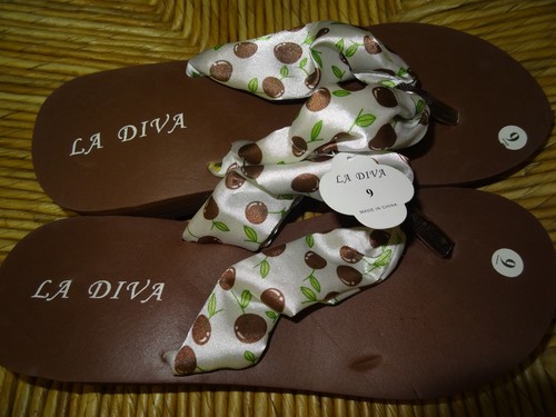 Women's size 8/9 flip flops sandals by LA Diva **pink & brown....2 pairs** - Picture 5 of 7