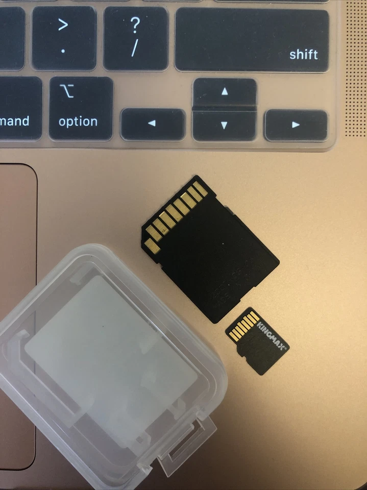 Adaptador de tarjeta de memoria Motorola MicroSD a SD (con MicroSD) con estuche *SIN SEGUIMIENTO Foto 4 de 4