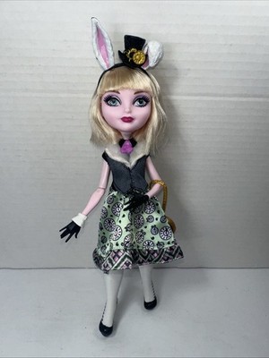 Ever After High First Chapter Bunny Blanc Doll Oufit Shoes