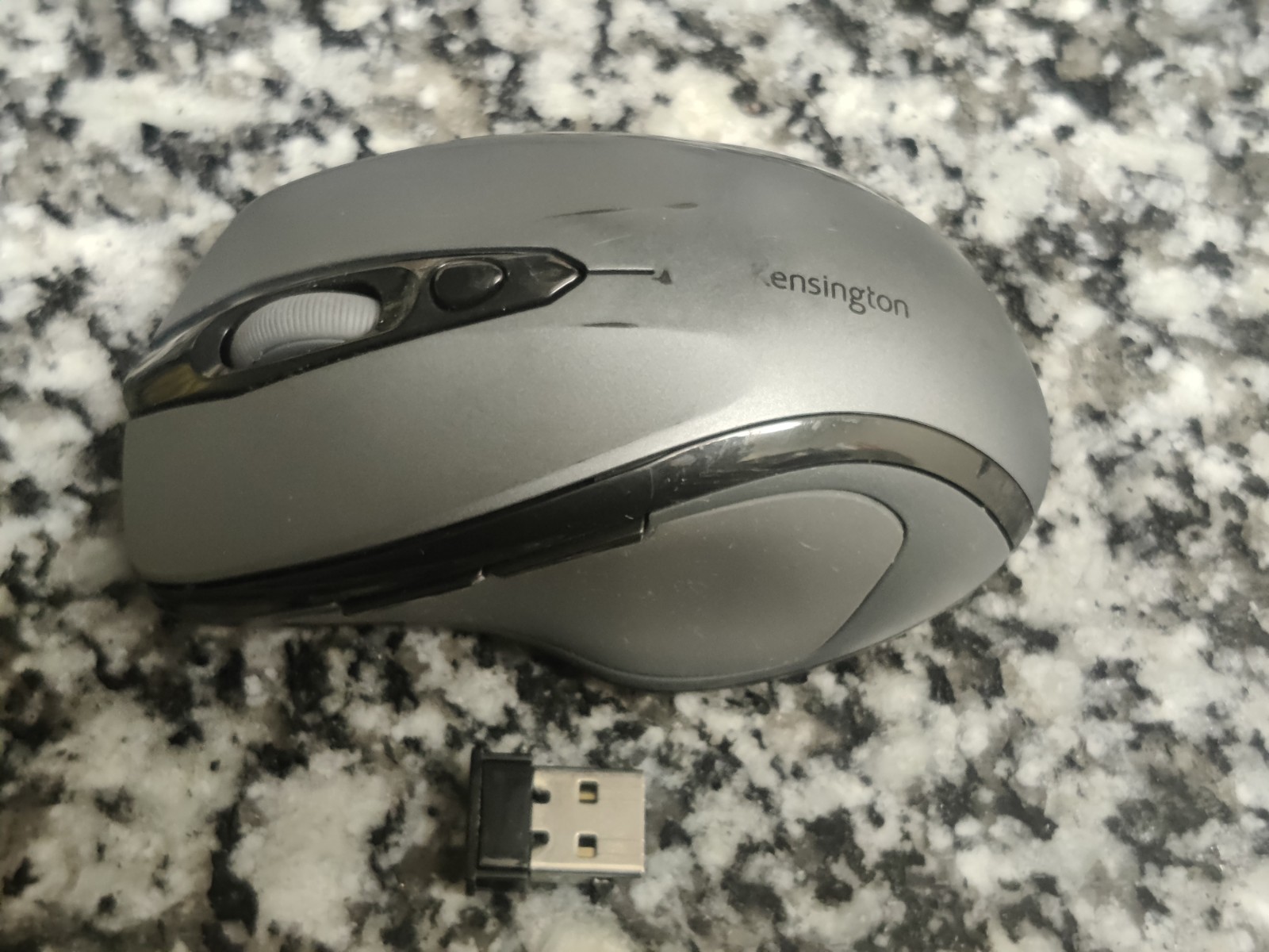 Kensington Pro Fit Wireless Mid-Size Mouse USB Receiver Gray