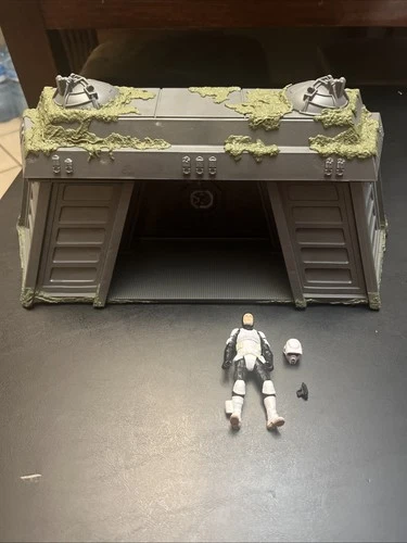 Hasbro Star Wars The Vintage Collection 3.75” Endor Bunker Playset Complete