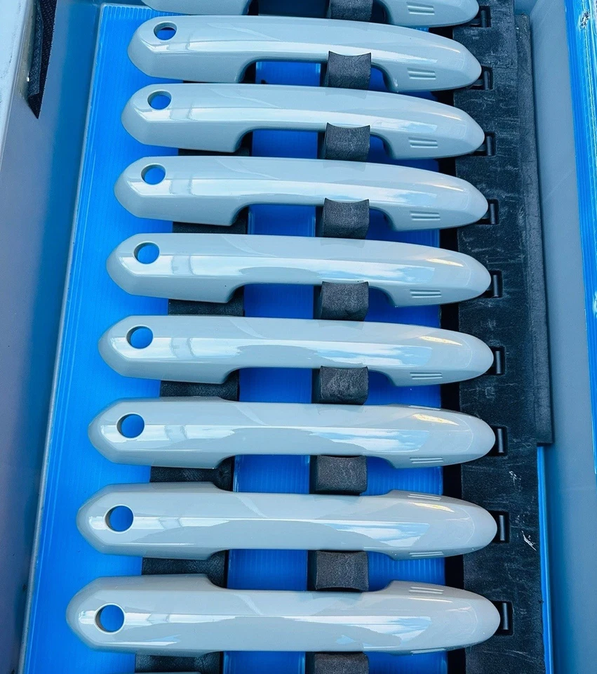 Toyota RAV4 2019-2024 Front Left Door Handle 69210-30380/30381 OEM Foto 3 de 4