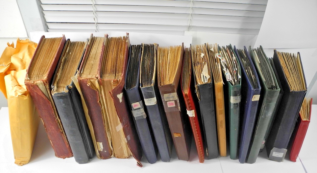 URUGUAY, Unbelievable mostly MINT Stamps(1000s & 1000s) in 17 battered stock boo