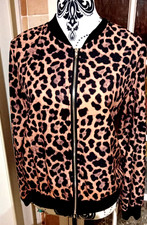 FABUOUS  NEW NO TAGS SATIN -FEEL BLOUSON STYLE ZIP UP JACKET.SIZE L 40 CHEST