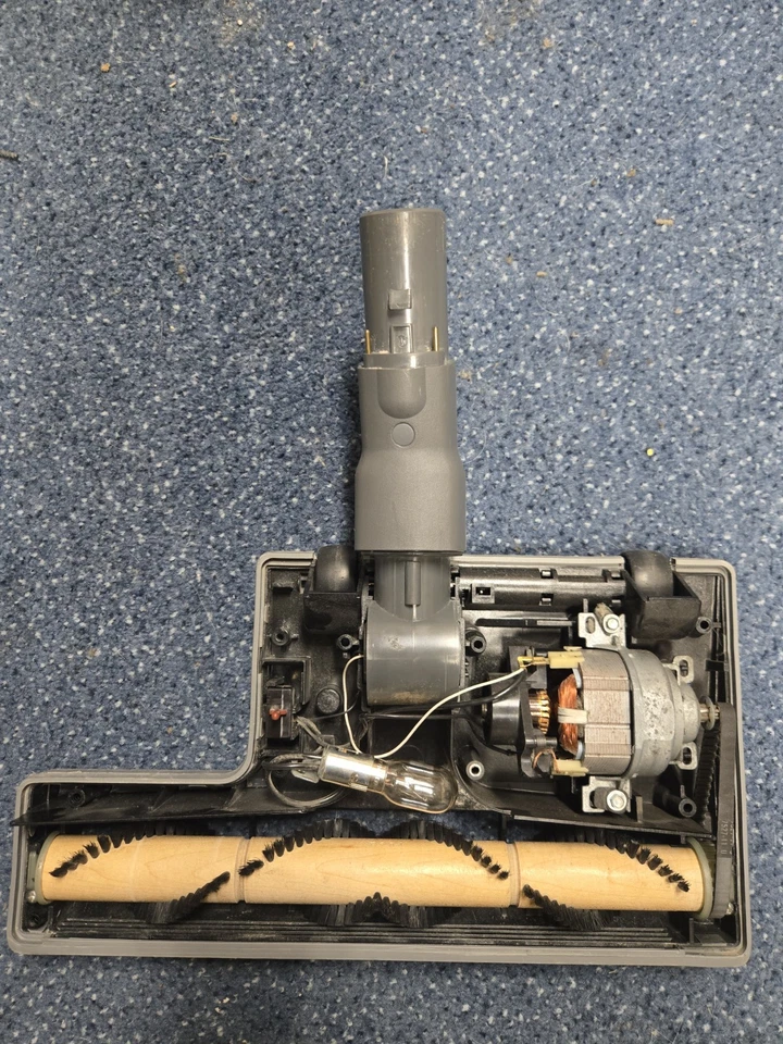 Cabezal eléctrico de vacío Aerus Electrolux Renaissance modelo N106A-N106K 1994-97 Foto 2 de 3