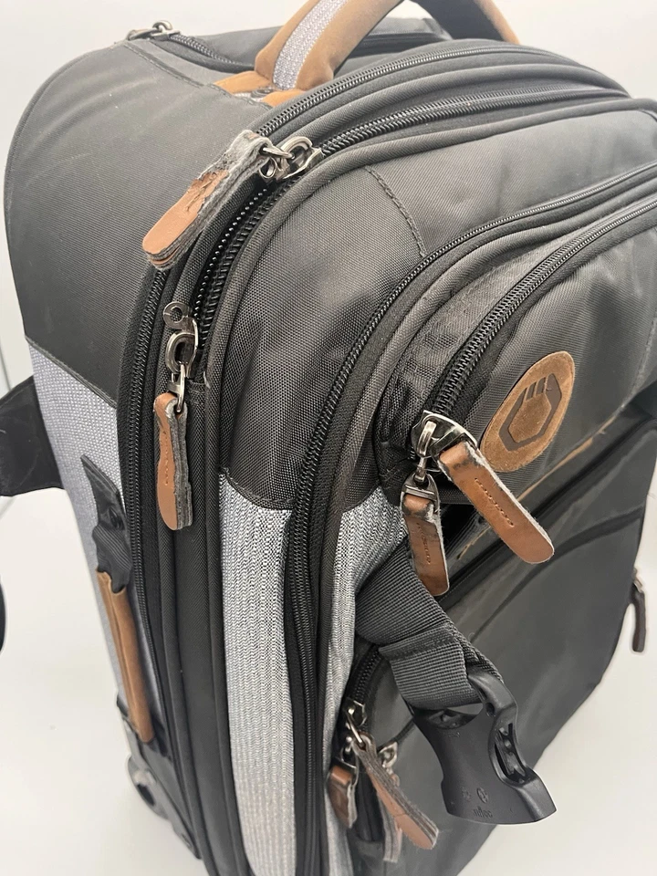 Equipaje vertical enrollable informal Orben 21 pulgadas usado Foto 4 de 4