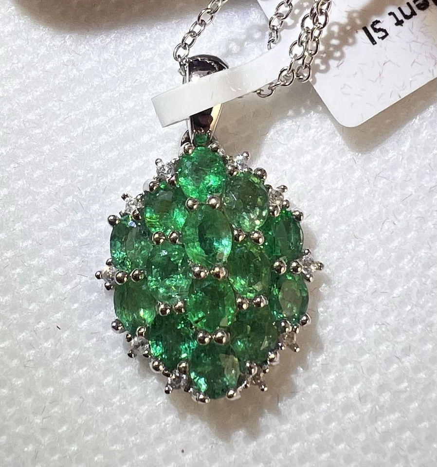 Genuine Natural Stunning Eye Clean Emerald 2.37ct Pendant With Chain Woman Gift - Image 2 of 4