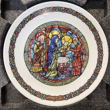 1978 D arceau-Limoges NOEL VITRAIL The Purification Nativity Christmas Plate