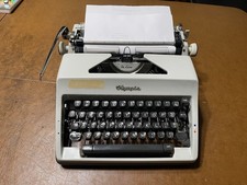 vintage olympia deluxe typewriter *Pls read* thumbnail