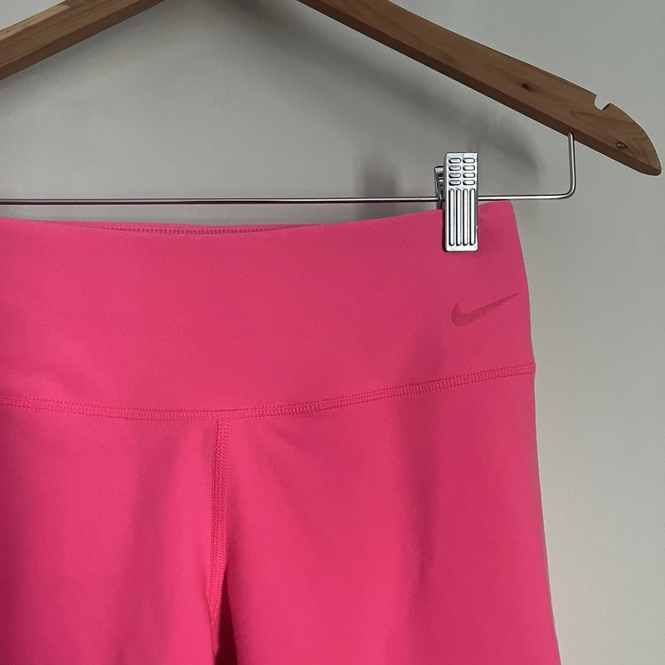 Брюки-капри для гольфа женские Nike размер XS розовые Dri-Fit Tour Performance - Изображение 2 из 4