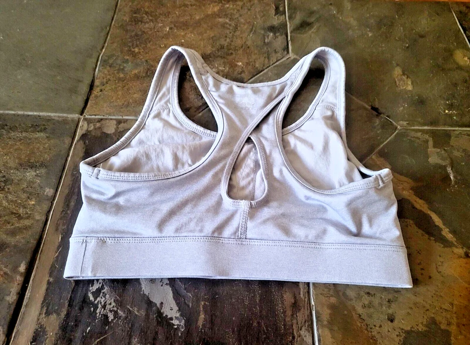 Sujetador Reebok espalda deportiva inalámbrico cobertura completa talla pequeña Foto 4 de 4