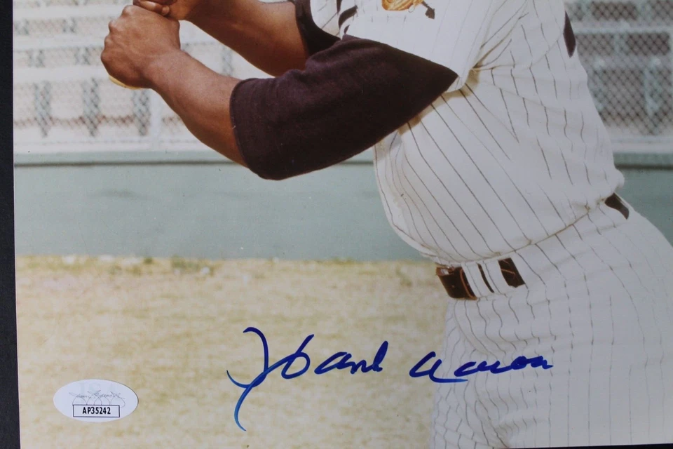 Hank Aaron (d.2021) Atlanta Braves HOF 8x10 Autograph Signed Photo JSA COA - Image 4 of 4