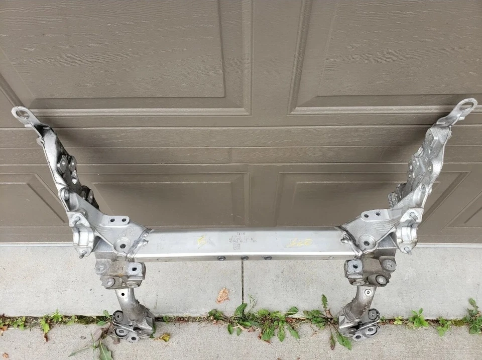 2009-2012 AUDI S4 B8 FRONT SUBFRAME SUB FRAME K-FRAME ENGINE CRADLE CROSSMEMB - Image 2 of 4