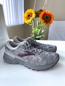 brooks adrenaline gts size 10.5