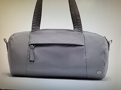 ♦お値下げ最終♦ルルレモン My Level Barrel Duffle Bag NWT Lululemon On My Level Barrel Duffle Bag OneSize Traverse Grey