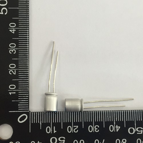 5 Stück 6,3V 560uF 6,3V PSE NIPPON Solid Kondensator für Ladegerät 6,3x8 - Bild 3 von 3