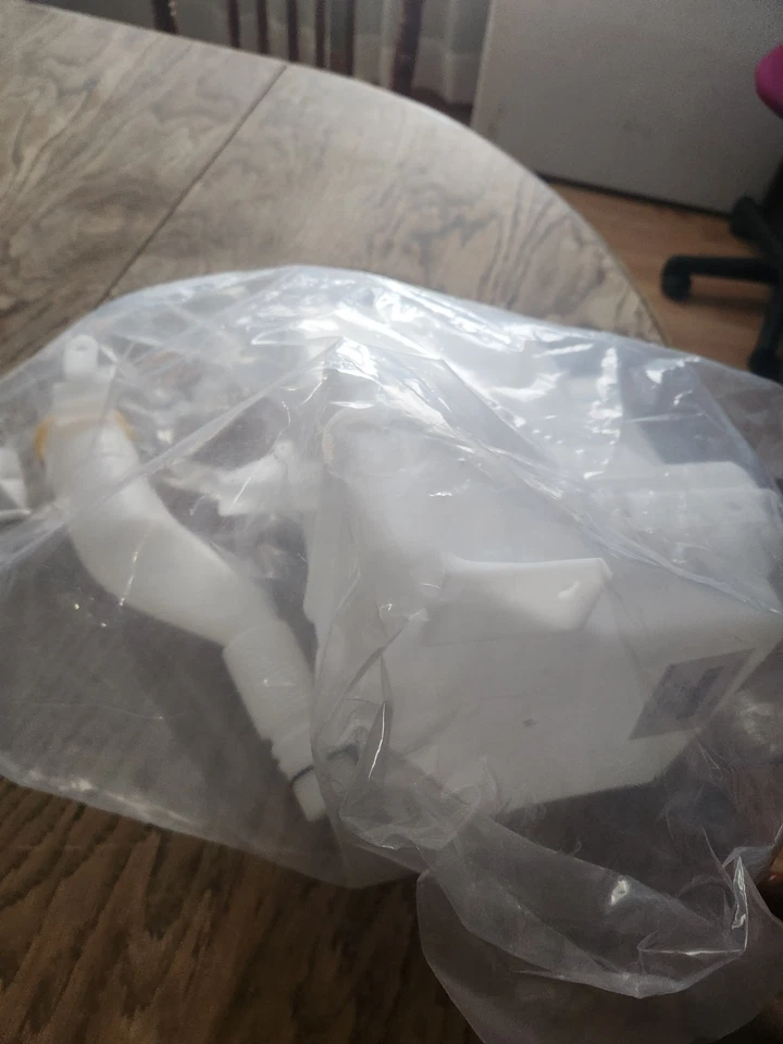 Washer Reservoir For 2009-2013 Subaru Forester with Cap filler and inlet Pump - Image 2 of 3