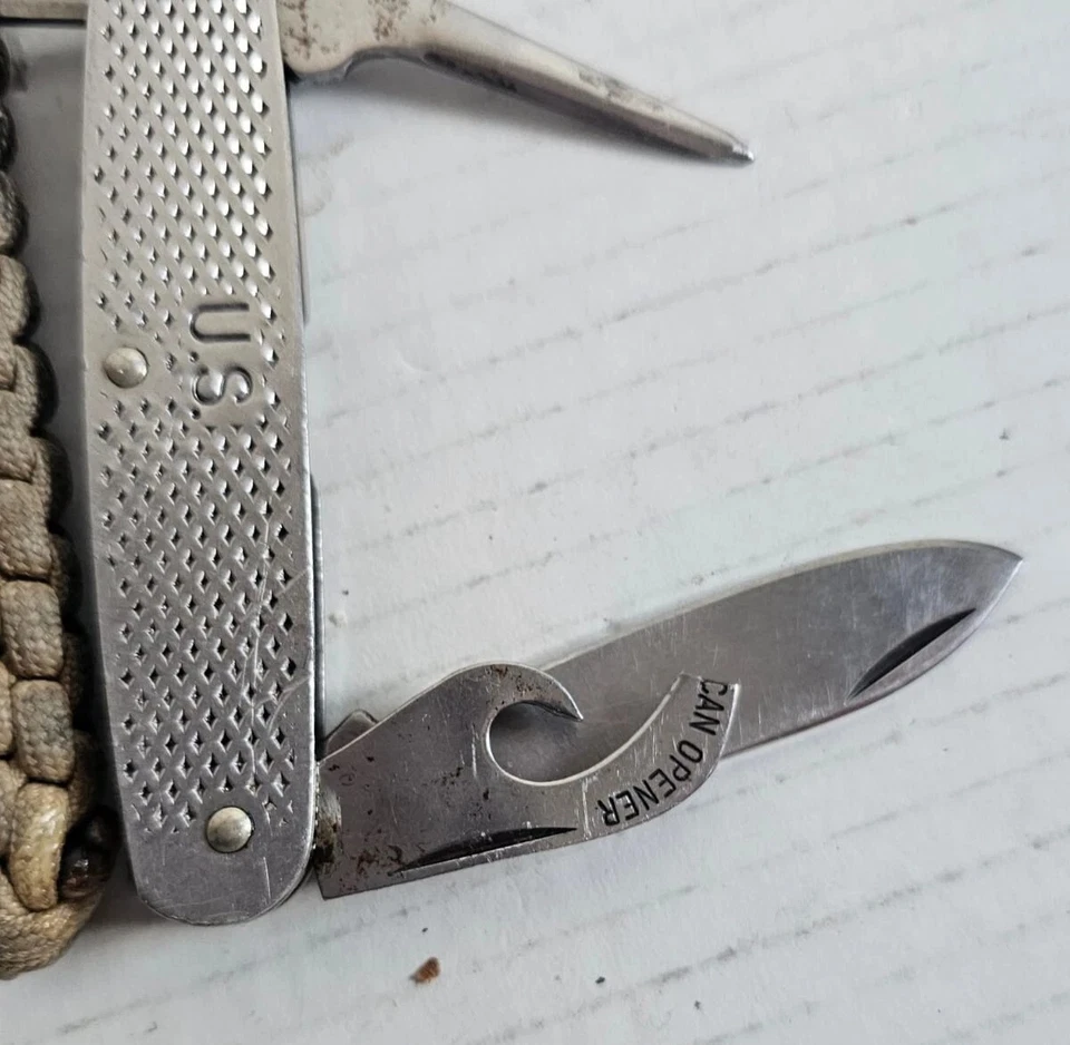 Faca de bolso dobrável vintage fabricada de fábrica/abridor de lata aço colecionável - Imagem 2 de 4