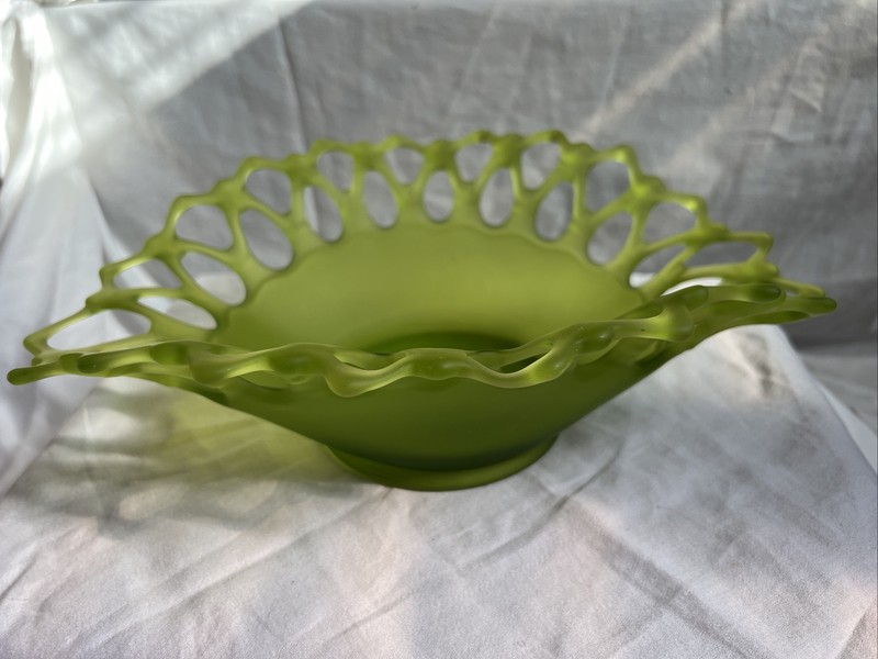 Vtg Westmoreland Doric Green Satin Art Glass Open Lace Oval Banana Bowl