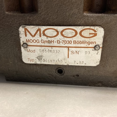 Moog,D656F032,Hydraulic Servo Valve - Picture 2 of 5
