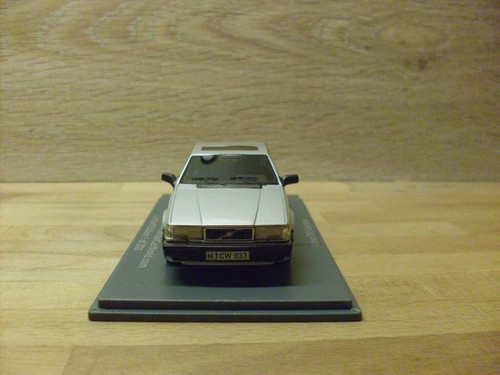 NEO Volvo 780 Bertone silver 1 of 300 pcs - Bild 5 von 11