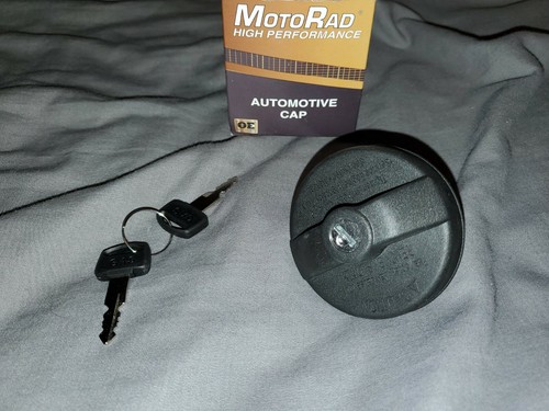MotoRad Automotive Locking Fuel Cap - Imagen 1 de 2