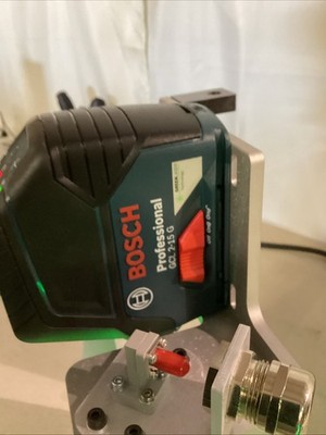 BOSCH 15m GCL-2-15G Self Levelling GREEN Cross Line Laser & Plumb Level W/Tripod