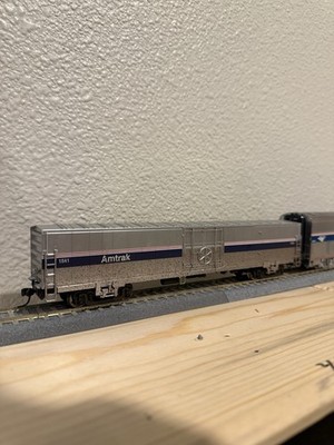 Walthers HO (Weathered)  60 Material handling car Amtrak Phase IV No.1541