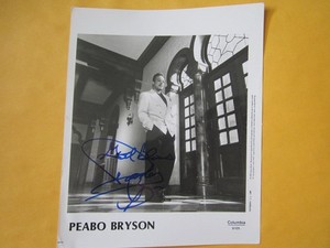 PEABO BRYSON (POP SINGER) IN PERSON HAND-SIGNED VINTAGE PUBLICITY PHOTO