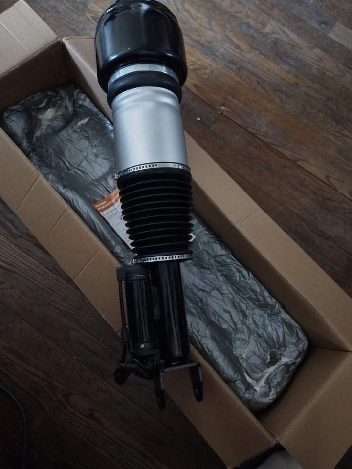 Suspensión neumática delantera mercedes-benz e550, s550, cls 550 (par) Foto 2 de 4